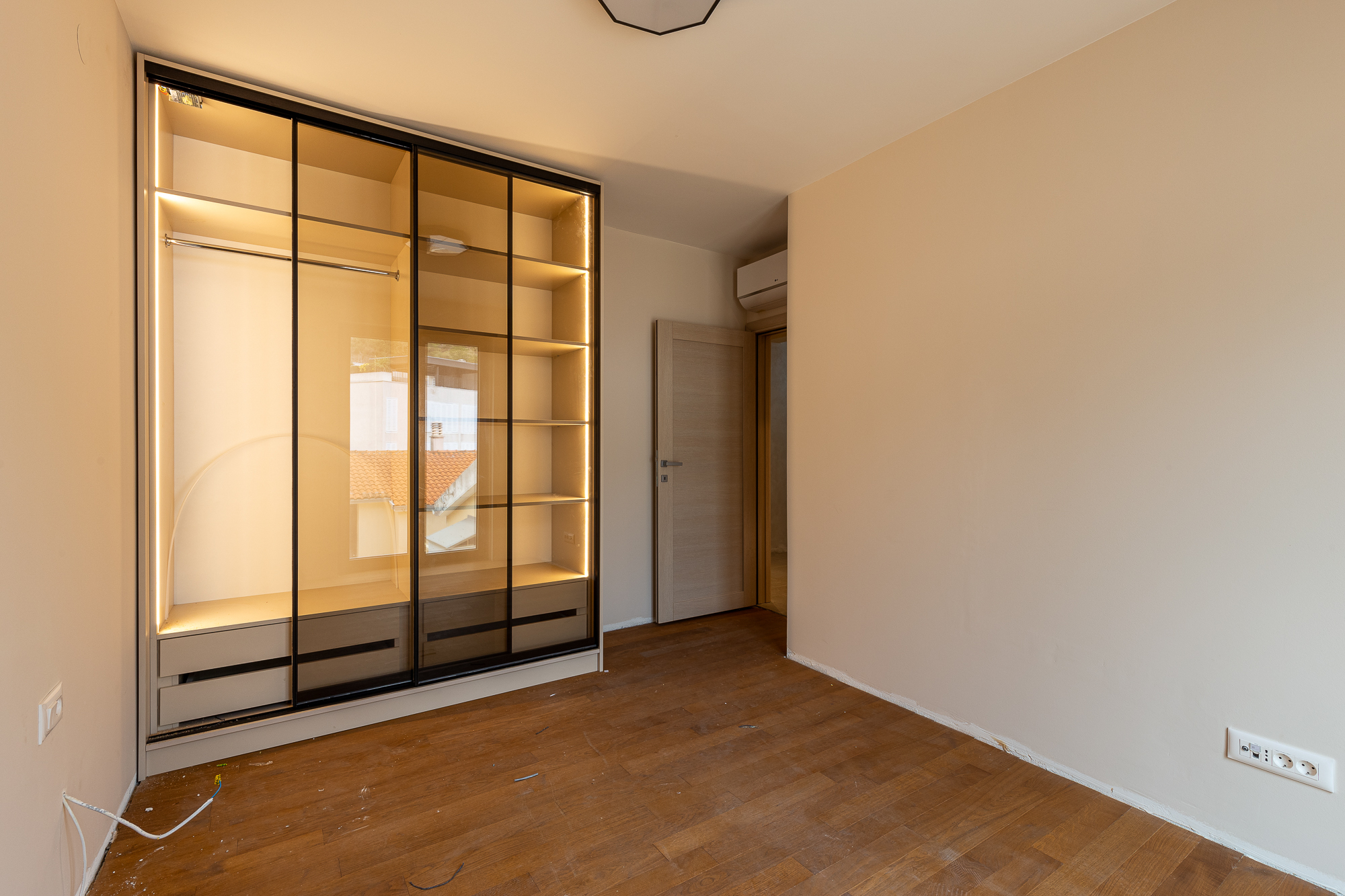 Image of Apartment - 2 Bedrooms - 1 Bathrooms for Sale in Budva-Przno-Montenegro, Image 17